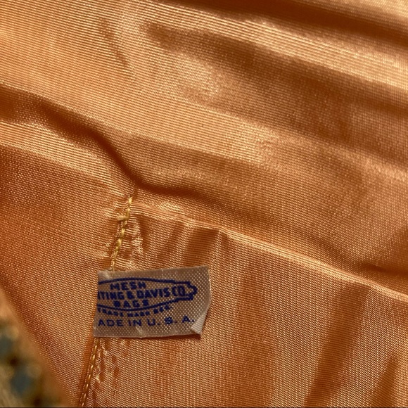 Whiting & Davis Mesh Evening Bag in gold - Picture 5 of 5